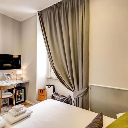 Tlv Navona Guest house *